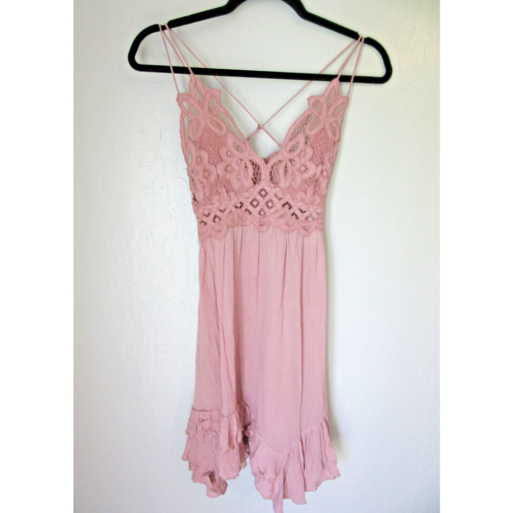 FREE PEOPLE Intimately Dusty Rose Lace Adelle Size XS Sexy Feminine Slip Dress